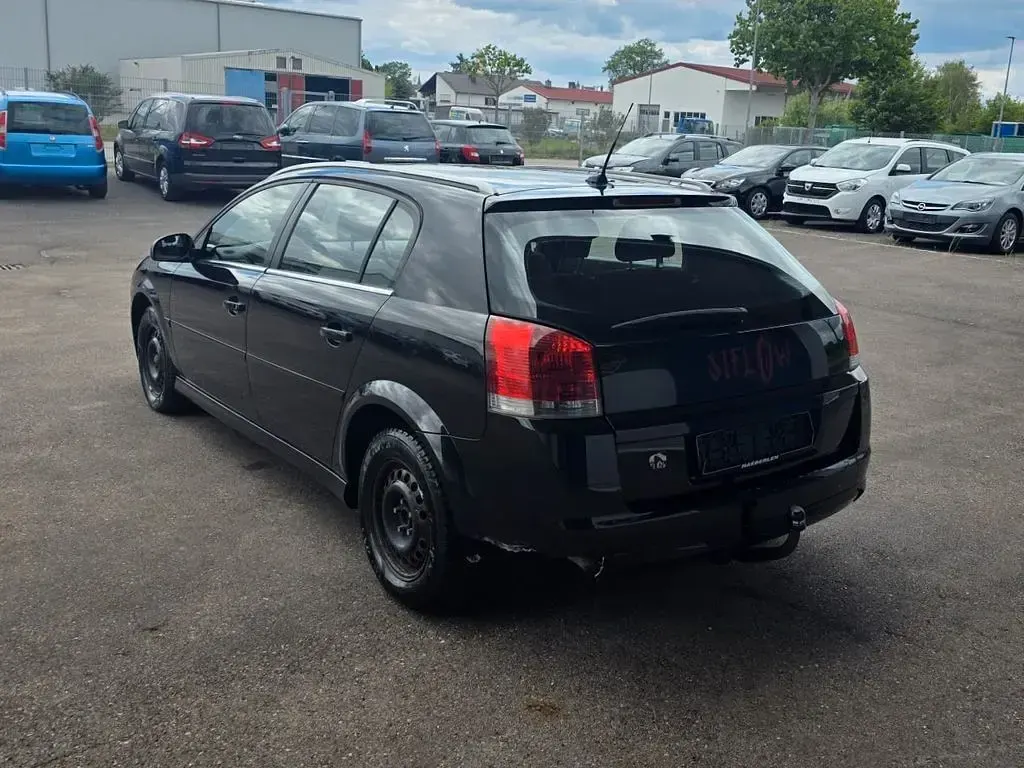 Gebraucht Opel Signum Cosmo 150 PS (110 kW) 2006 Schwarz Kleinwagen