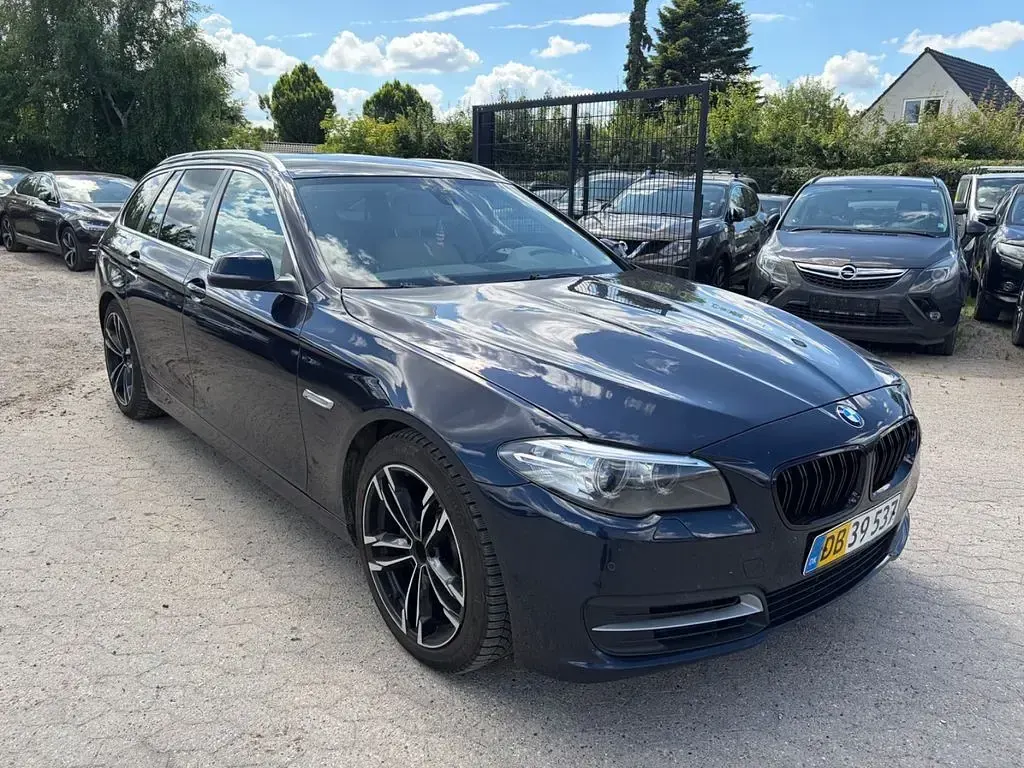Gebraucht BMW 520 184 PS (135 kW) 2014 Blau Kombi