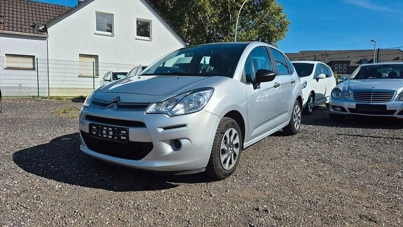 Grau Gebraucht 2016 Citroën C3 PureTech Kleinwagen | 3.990 € (Superpreis) - Bild 1/4