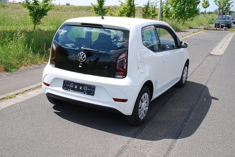 Gebraucht VW up! Basis 65 PS (47 kW) 2023 Weiß Kleinwagen