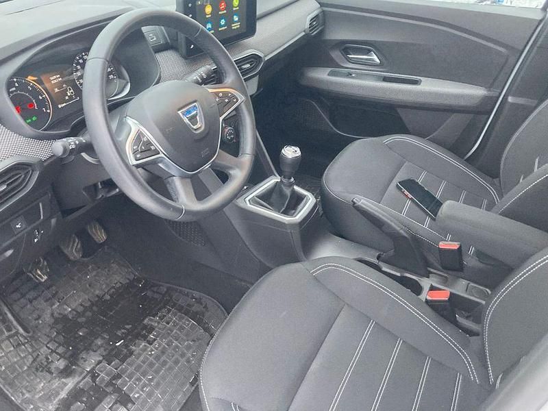 Gebraucht Dacia Sandero Comfort 91 PS (66 kW) 2023 Weiß SUV