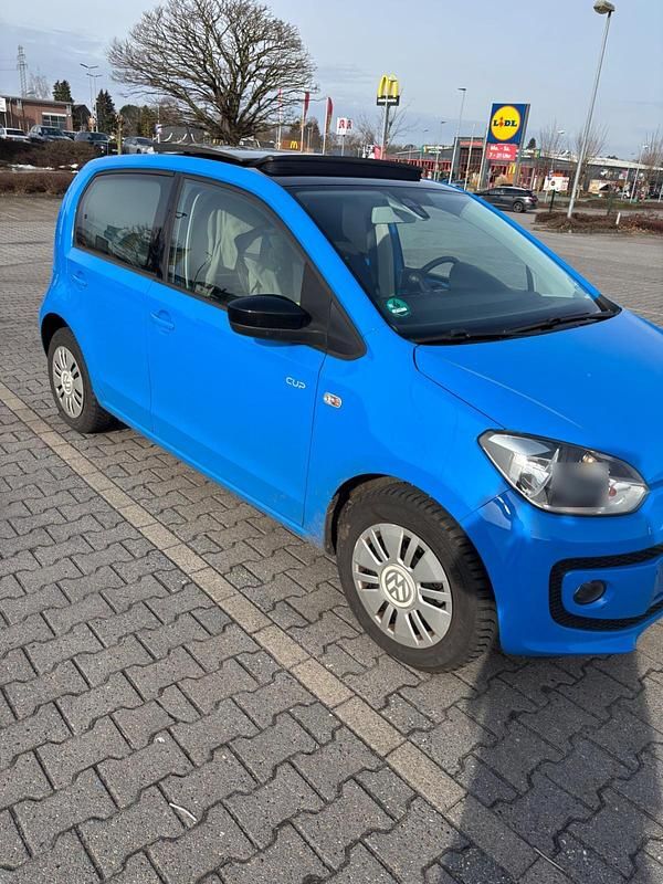 Second-hand VW up! Edition 60 CP (44 kW) 2014 Albastru Hatchback
