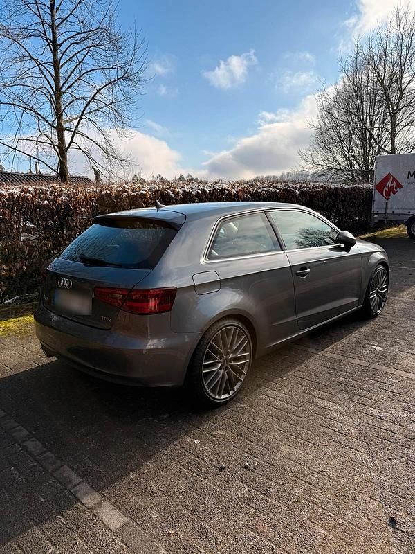 Gebraucht Audi A3 125 PS (91 kW) 2014 Grau Coupé