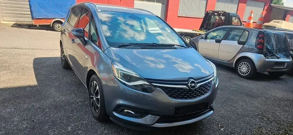 Gebraucht Opel Zafira 140 PS (102 kW) 2018 Grau Van / Kleinbus