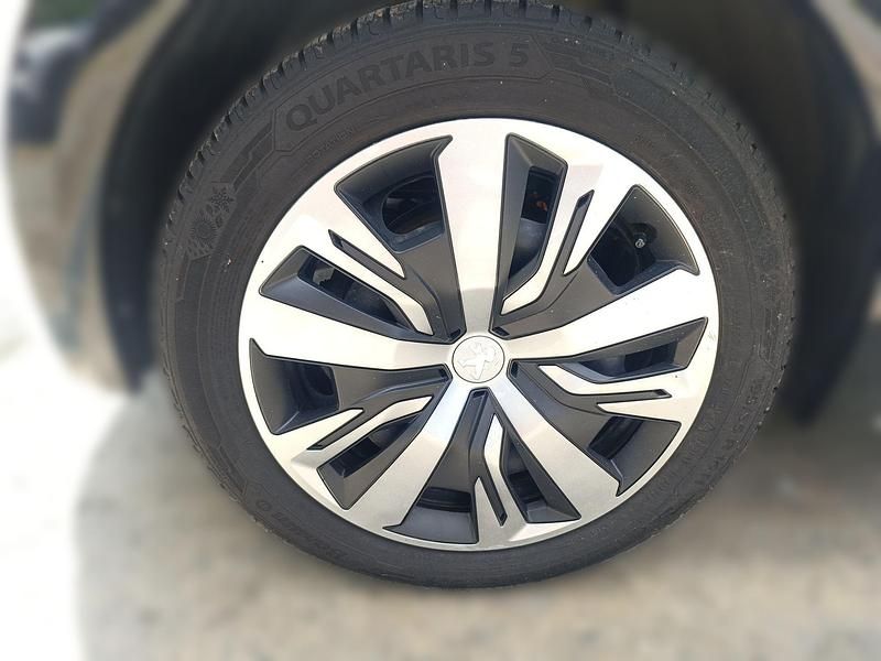 Gebraucht Peugeot e-208 Active 100 kW (136 PS) 2021 Weiß Kleinwagen