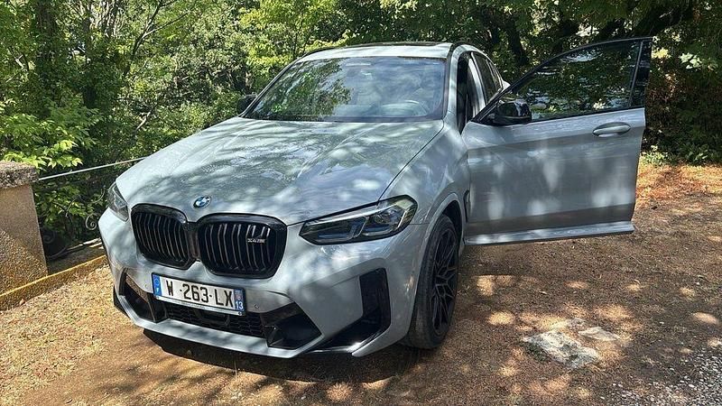 Grau Gebraucht 2022 BMW X4 Competition Edition SUV | 59.000 € (Superpreis) - Bild 1/4