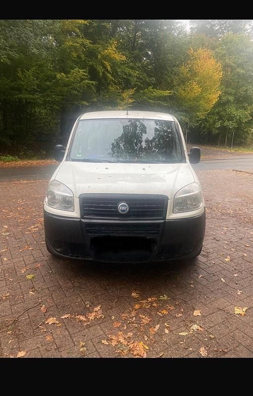 Weiß Gebraucht 2006 Fiat Doblò Van / Kleinbus | 2.499 € (Fairer Preis) - Bild 1/4
