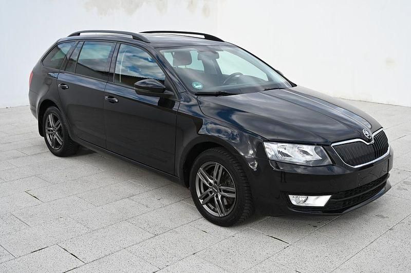 Gebraucht Skoda Octavia Elegance 140 PS (102 kW) 2014 Schwarz Kleinwagen