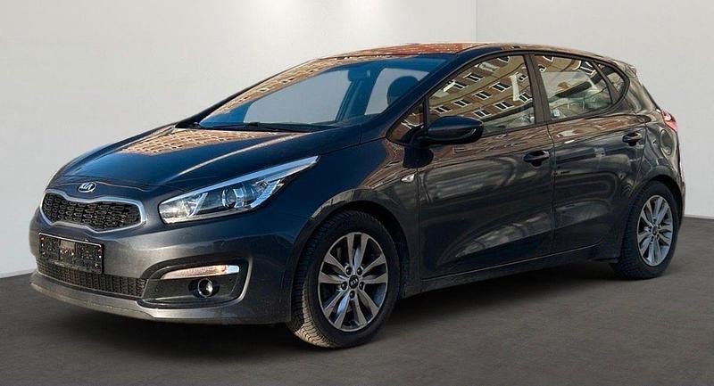 Gebraucht Kia Ceed 99 PS (72 kW) 2017 Grau Kleinwagen