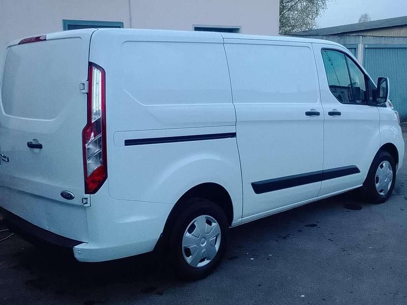Gebraucht Ford Transit Custom Trend 107 PS (78 kW) 2021 Weiß Van