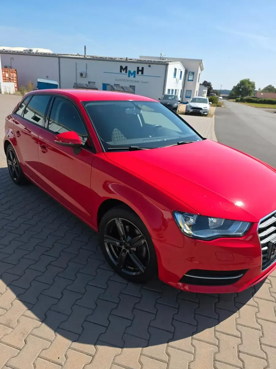 Gebraucht Audi A3 122 PS (89 kW) 2013 Rot Limousine