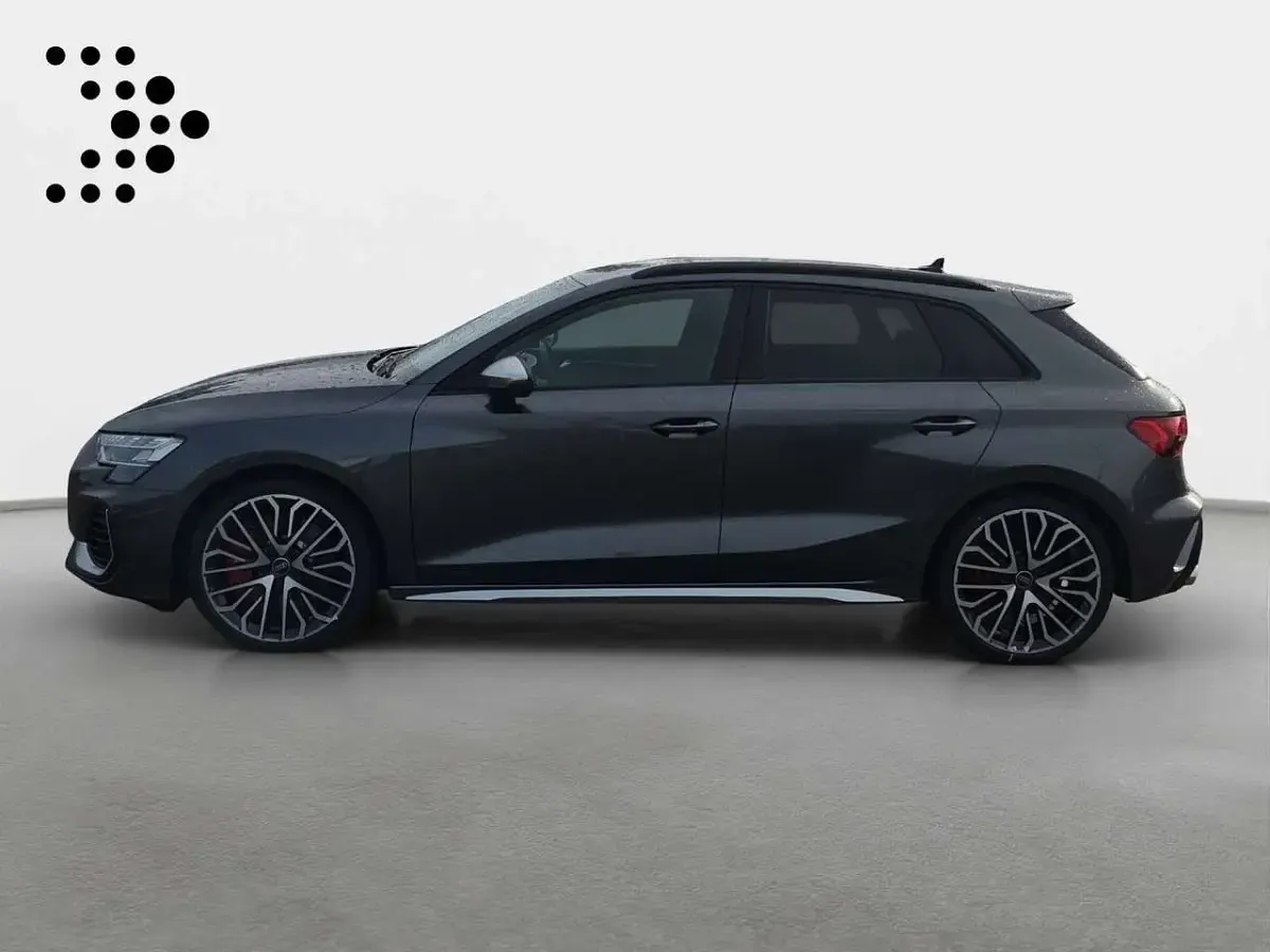 Gebraucht Audi S3 Ambiente 333 PS (244 kW) 2025 Daytonagrau perleffekt Limousine