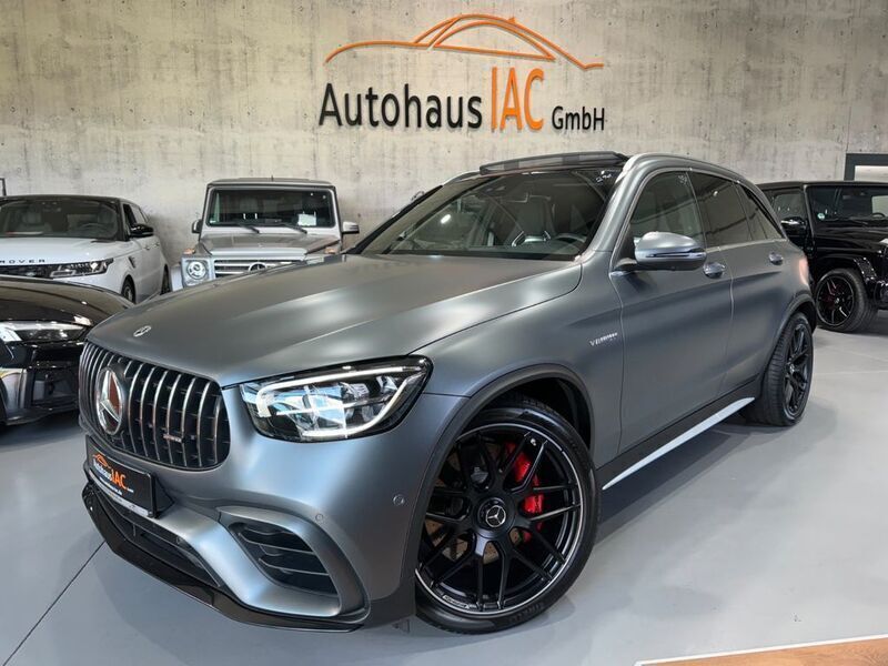 Grau Gebraucht 2022 Mercedes GLC63 AMG AMG SUV | 72.800 € (Fairer Preis) - Bild 1/4