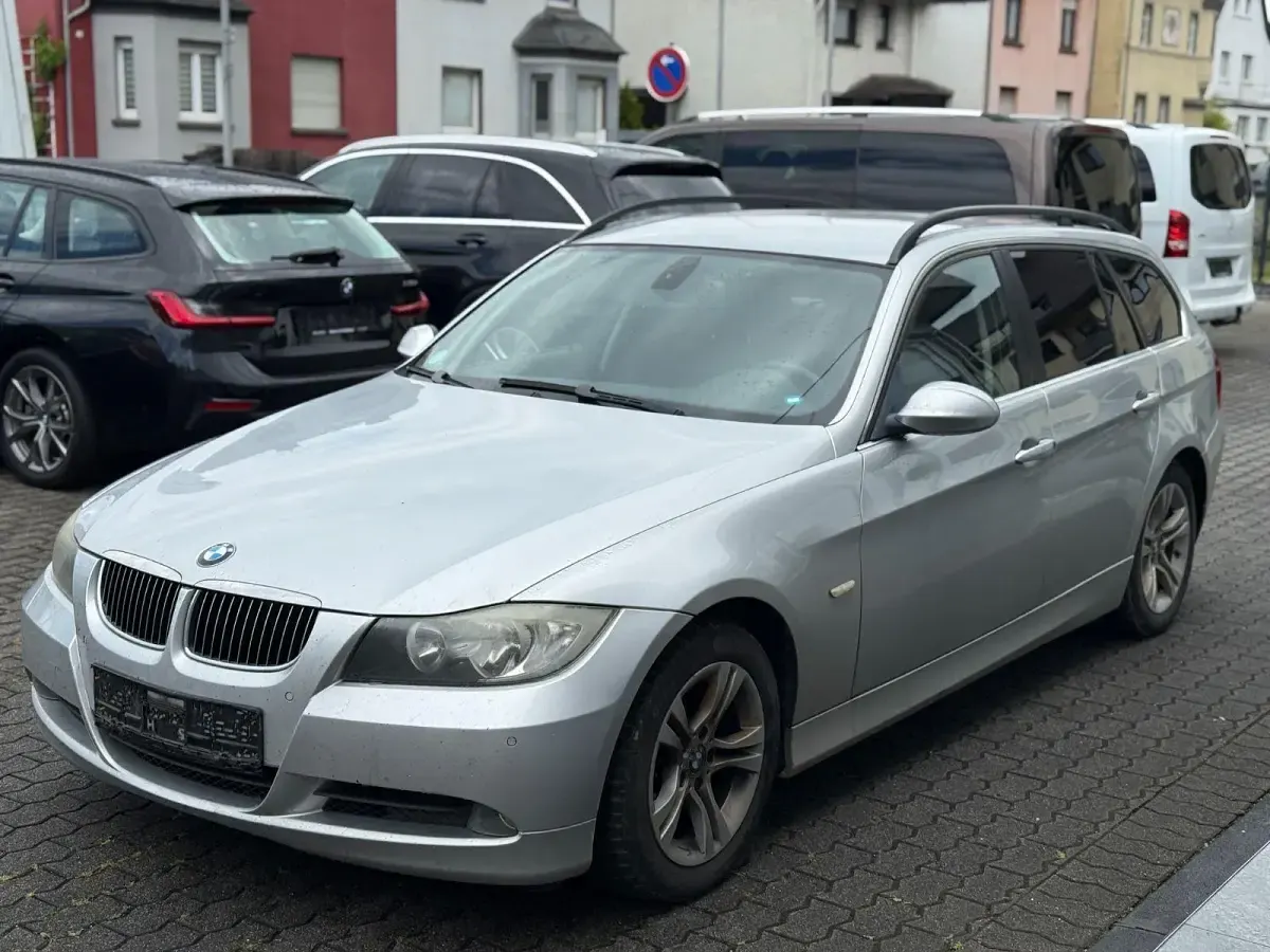 Brugt BMW 325 Advantage 218 HK (160 kW) 2007 Sølv Stationcar