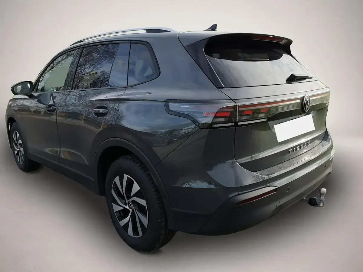 Neu VW Tiguan Life 150 PS (110 kW) 2026 Grau SUV