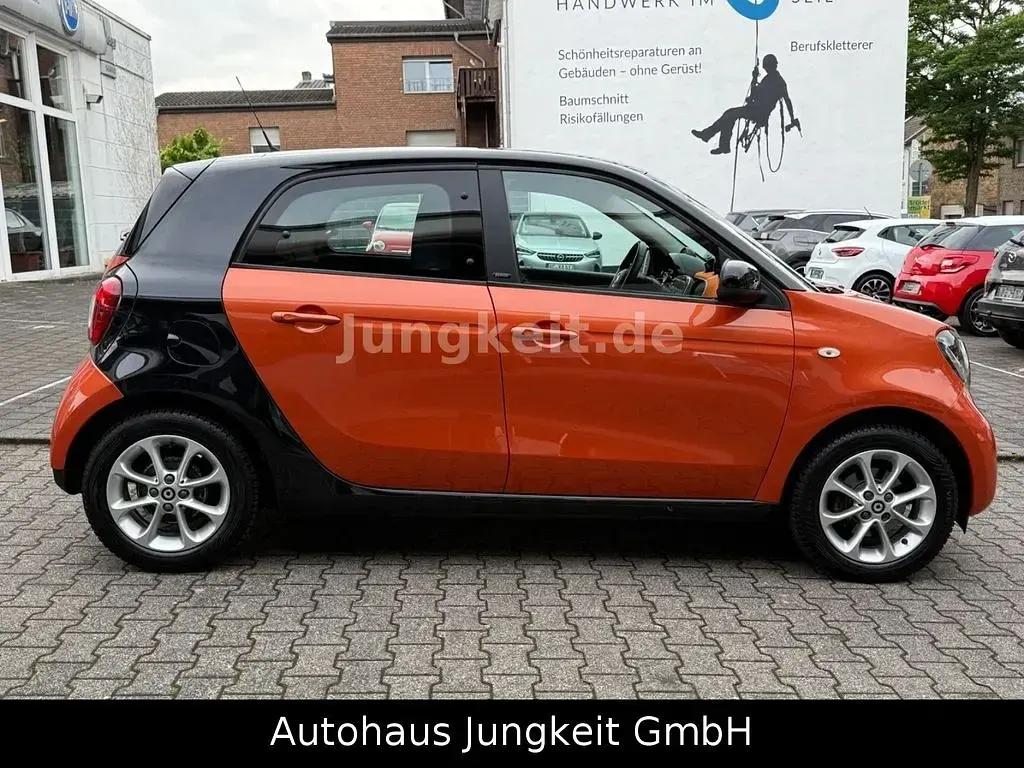 Gebraucht Smart ForFour Basis 71 PS (52 kW) 2015 Schwarz Kleinwagen