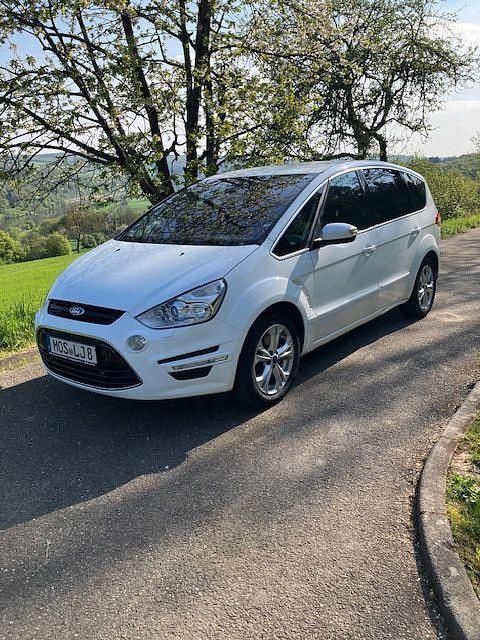 Occasion Ford S-MAX Titanium 140 ch (102 kW) 2014 Noir Monospace