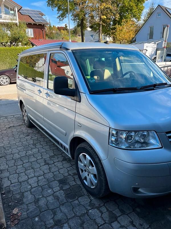 Silber Gebraucht 2005 VW T5 Comfortline Van | 29.900 € - Bild 1/3