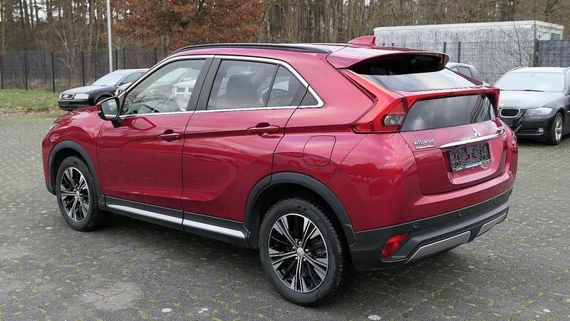 Gebraucht Mitsubishi Eclipse Cross Edition 163 PS (119 kW) 2018 Rot SUV