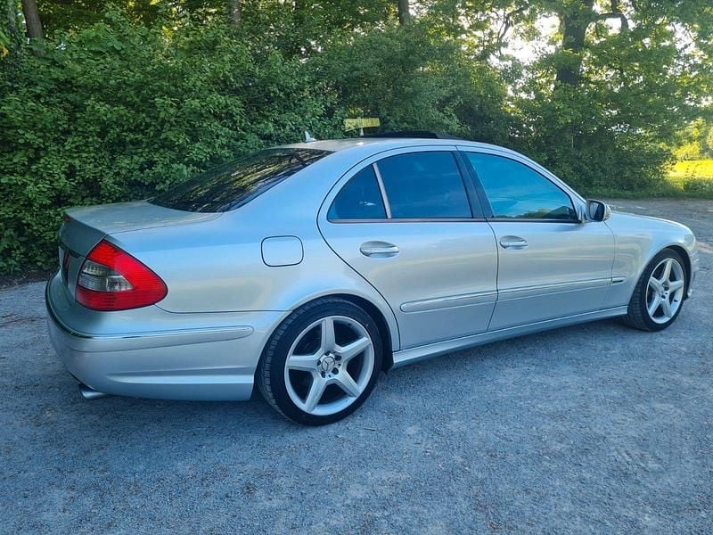 Gebraucht Mercedes E350 AMG 272 PS (200 kW) 2007 Silber Limousine