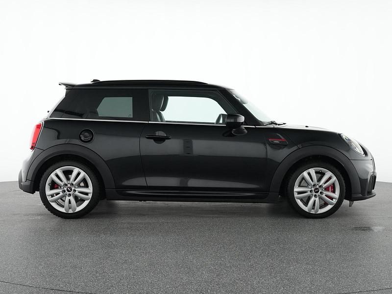 Gebraucht Mini John Cooper Works 231 PS (169 kW) 2022 Midnight black Kleinwagen
