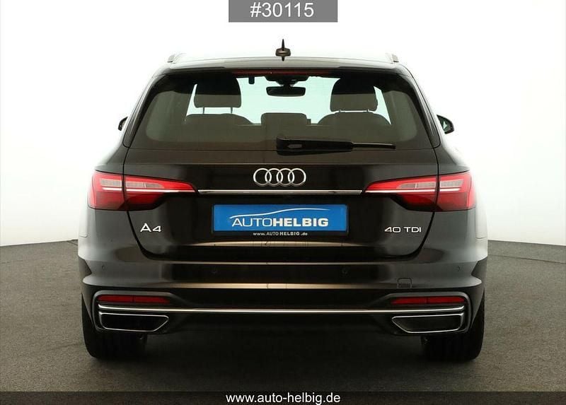Second-hand Audi A4 Advanced 204 CP (150 kW) 2021 Negru Break