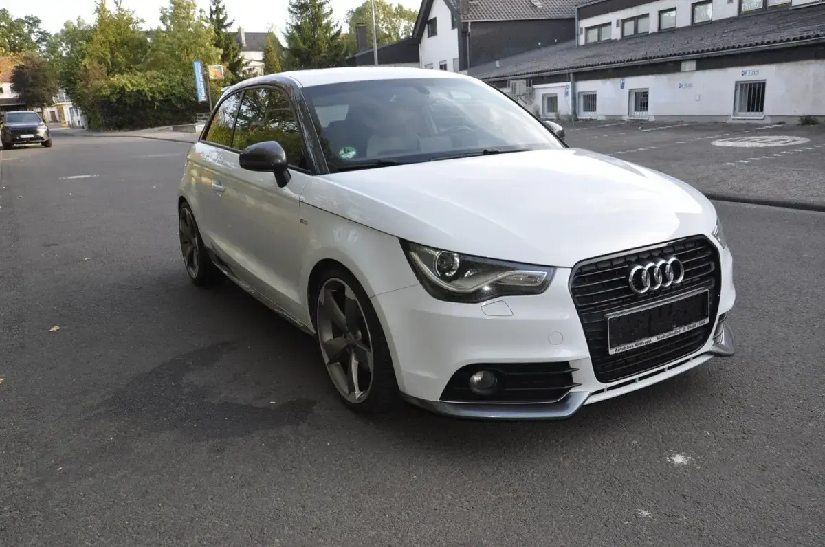 Gebraucht Audi A1 S-Line 185 PS (136 kW) 2012 Weiß Kleinwagen
