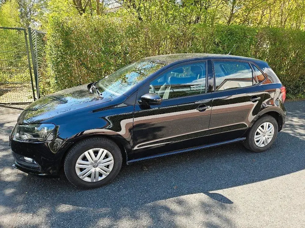 Używany VW Polo 75 KM (55 kW) 2017 Czarny Sedan/Limuzyna