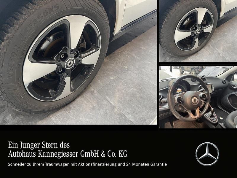 Gebraucht Smart ForFour Electric Drive Passion Exclusive 60 kW (82 PS) 2021 Weiß Limousine