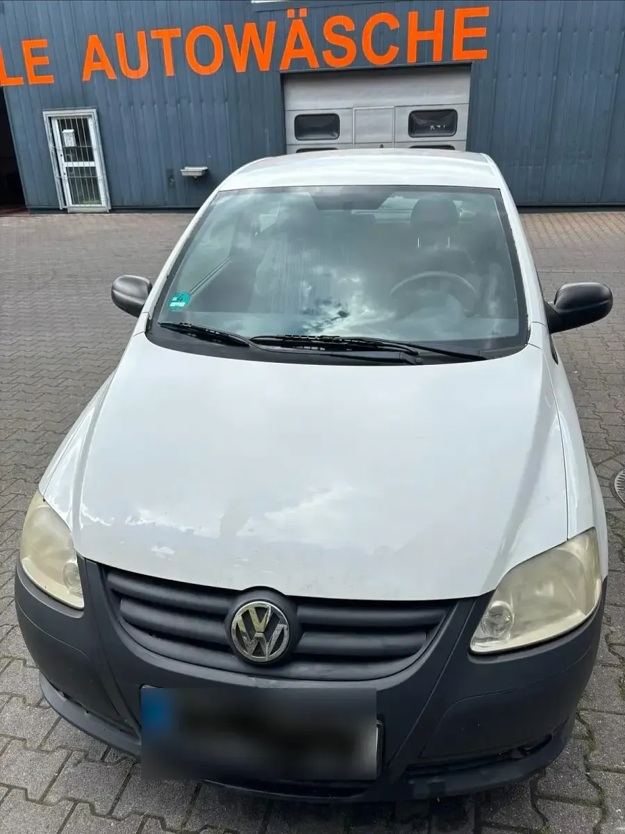 Gebraucht VW Fox 69 PS (50 kW) 2009 Weiß Kleinwagen