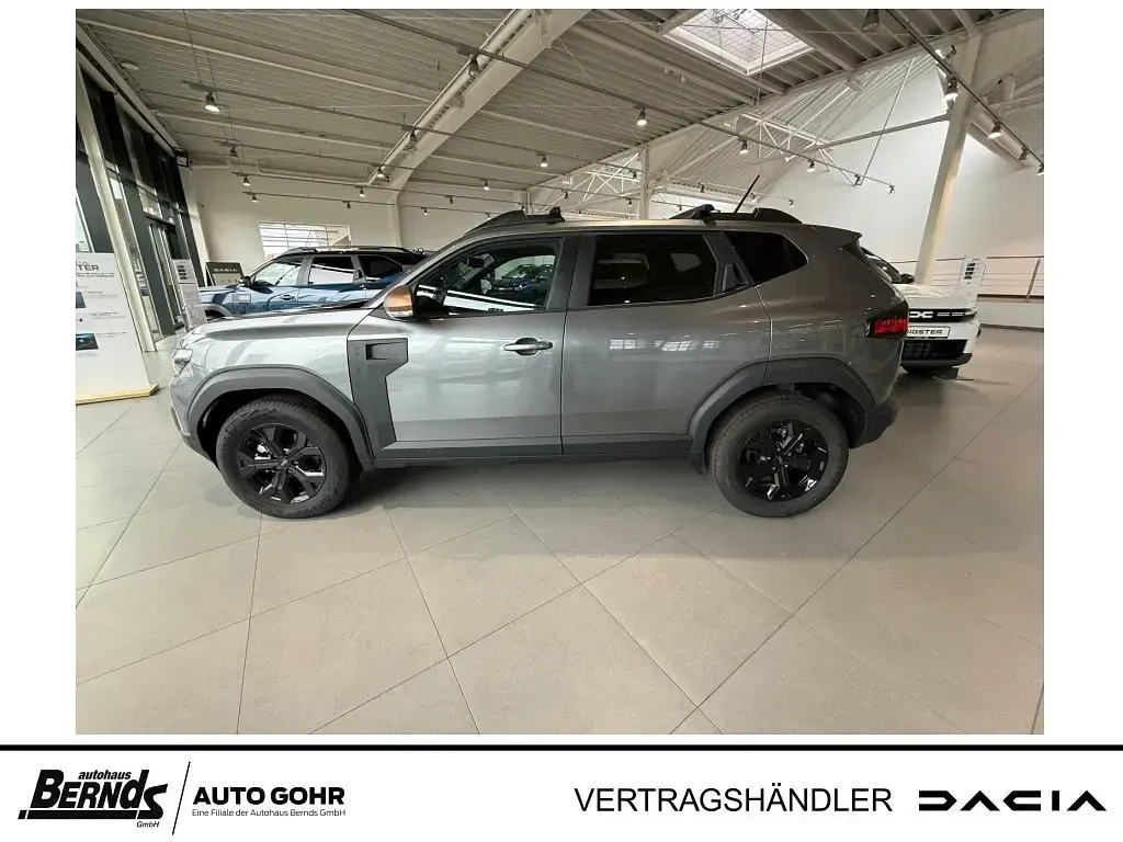 Neu Dacia Duster Extreme 122 PS (89 kW) 2026 Dolomitgrau metallic SUV