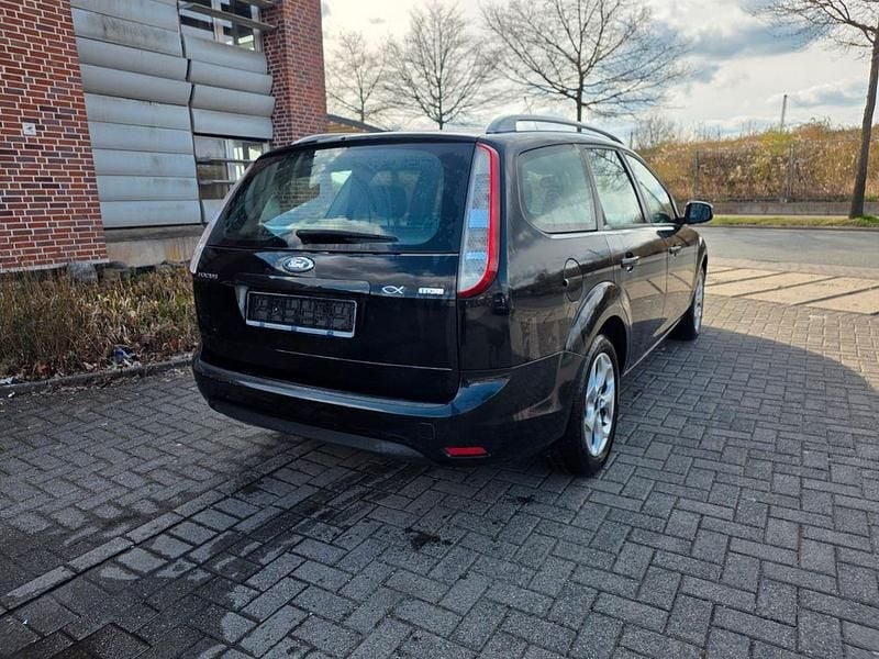 Gebraucht Ford Focus Style 109 PS (80 kW) 2009 Schwarz Limousine