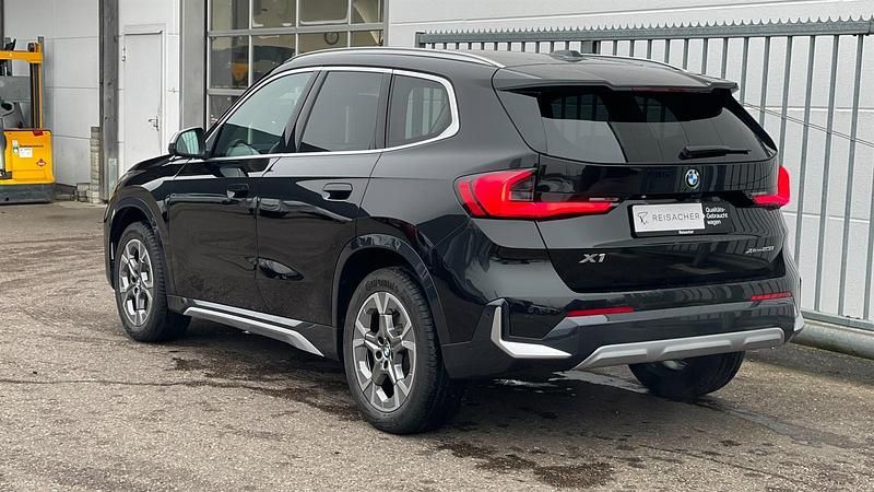 Gebraucht BMW X1 Efficient Dynamics 204 PS (150 kW) 2023 Saphirschwarz metallic SUV