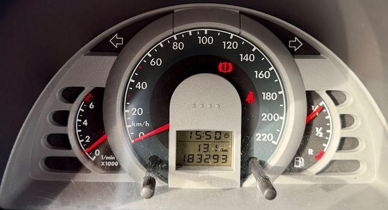 Gebraucht VW Fox Basis 54 PS (39 kW) 2007 Grau Kleinwagen