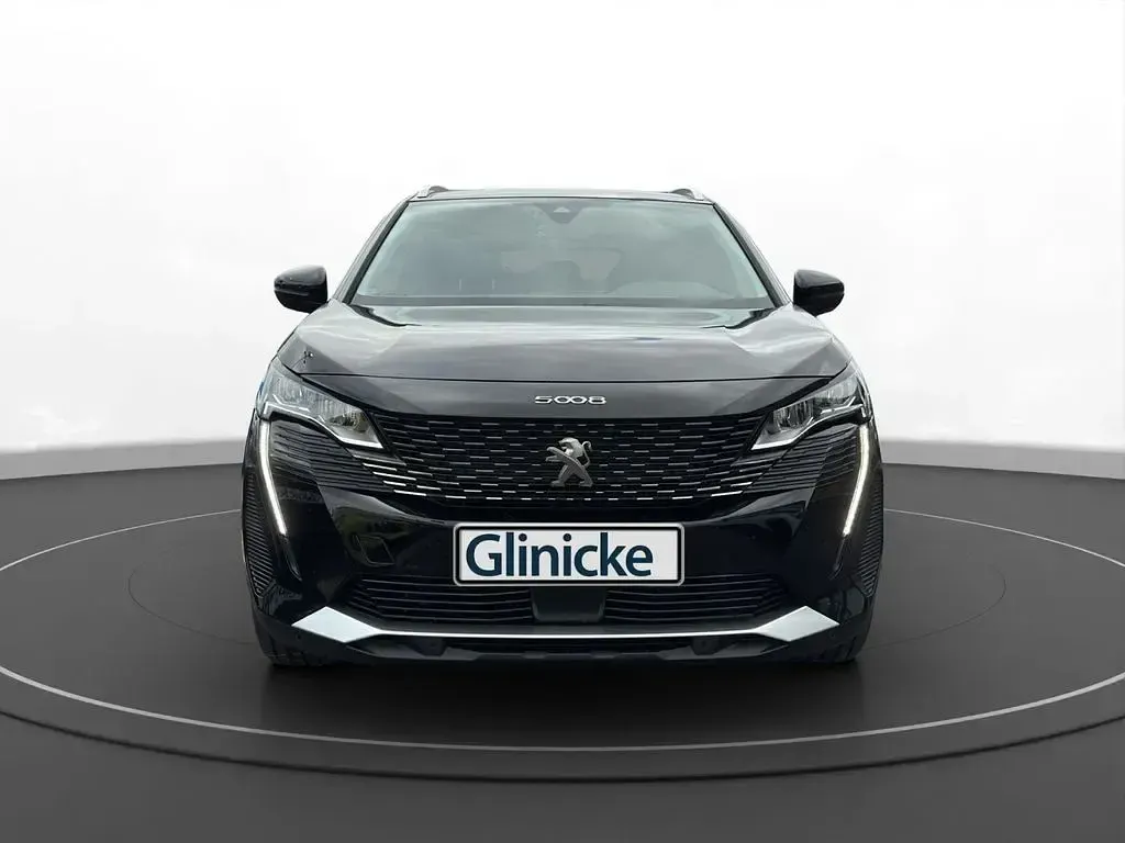 Gebraucht Peugeot 5008 Allure 131 PS (96 kW) 2021 Lackierung schwarz perla nera/ SUV