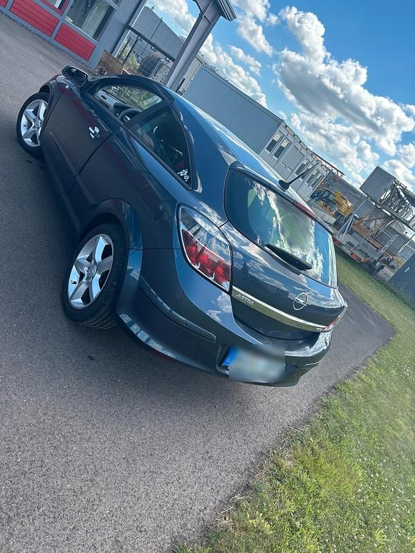 Blau Gebraucht 2008 Opel Astra GTC Coupé | 1.000 € (Guter Preis) - Bild 1/4