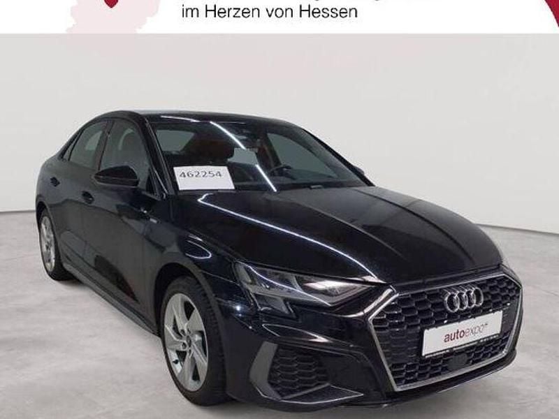 Mythosschwarz metallic Gebraucht 2022 Audi A3 S-Line Limousine | 24.990 € (Fairer Preis) - Bild 1/4