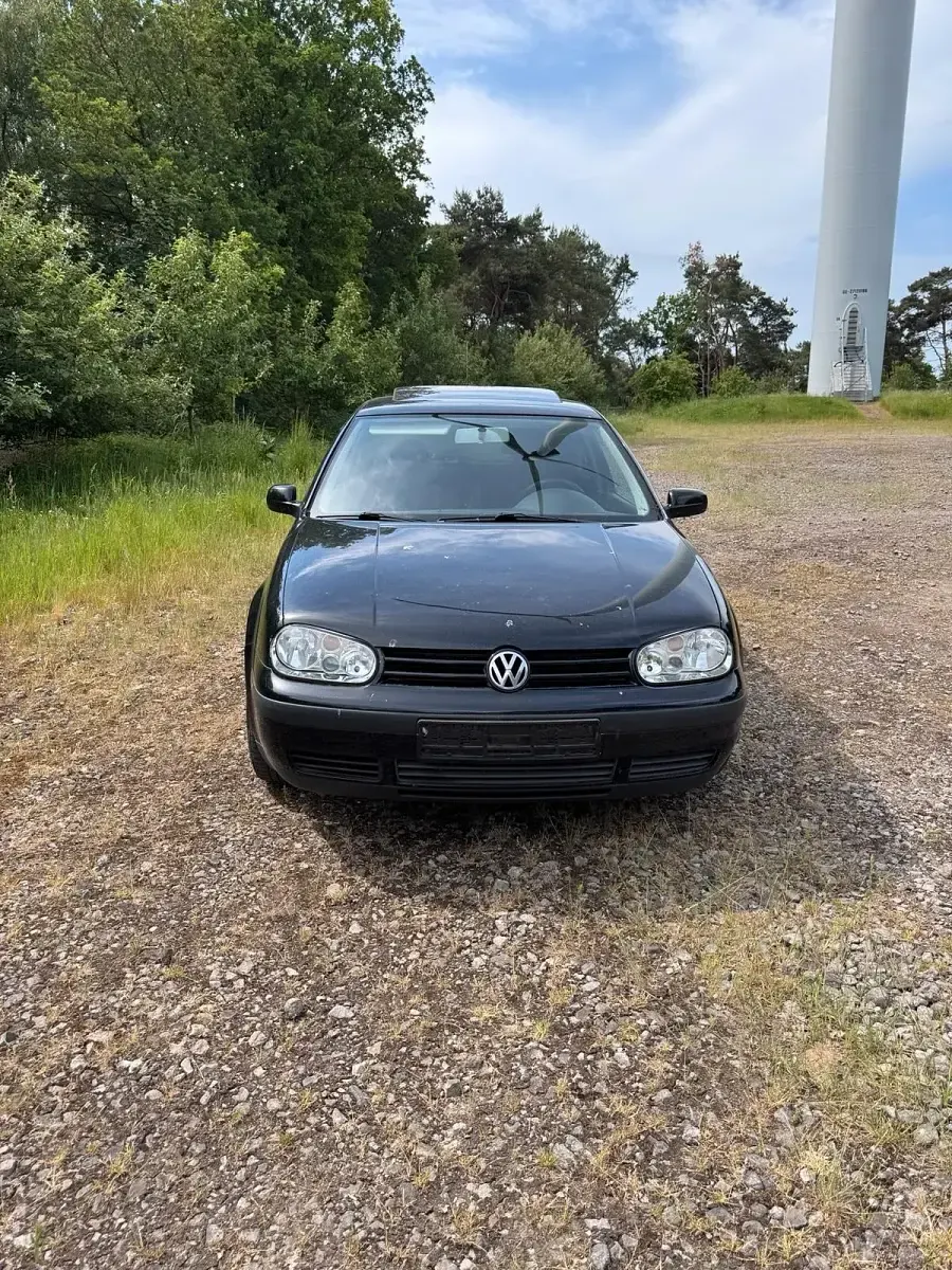 Gebraucht VW Golf IV 101 PS (74 kW) 1999 Schwarz Kleinwagen