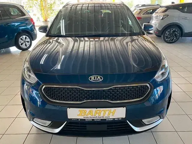 Używany Kia Niro Vision 141 KM (103 kW) 2019 Niebieski SUV