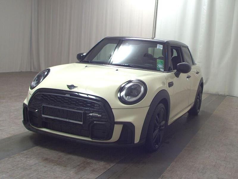 Gebraucht Mini Cooper 136 PS (100 kW) 2021 Weiss Kleinwagen
