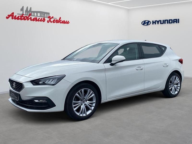 Candy white Gebraucht 2020 Seat Leon ST XCELLENCE Kombi | 17.900 € (Guter Preis) - Bild 1/4