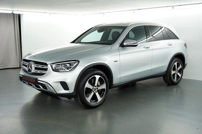 Iridiumsilber Gebraucht 2020 Mercedes GLC300e Business SUV | 34.700 € (Superpreis) - Bild 1/4