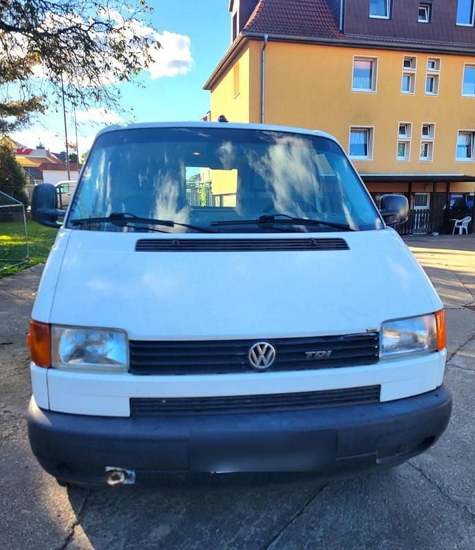 Second-hand VW Transporter 102 CP (75 kW) 2002 Van