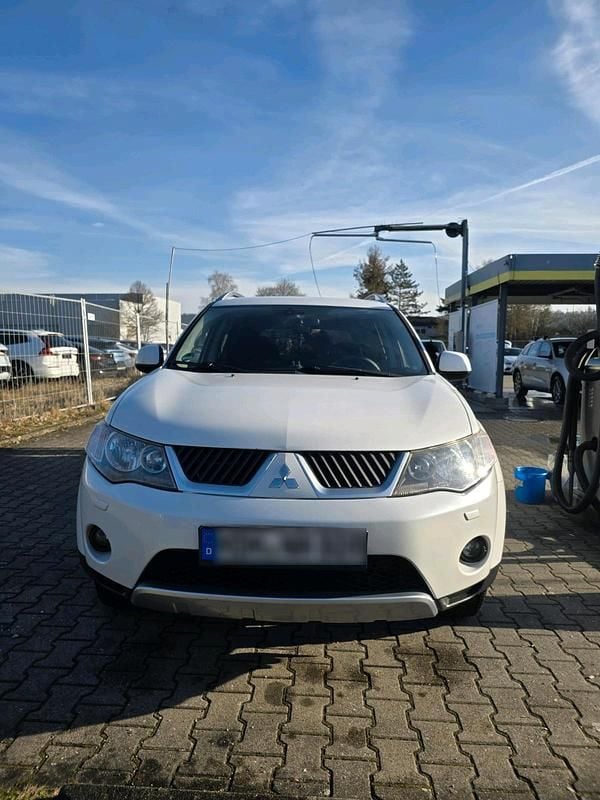 Gebraucht Mitsubishi Outlander 156 PS (114 kW) 2009 Weiß SUV
