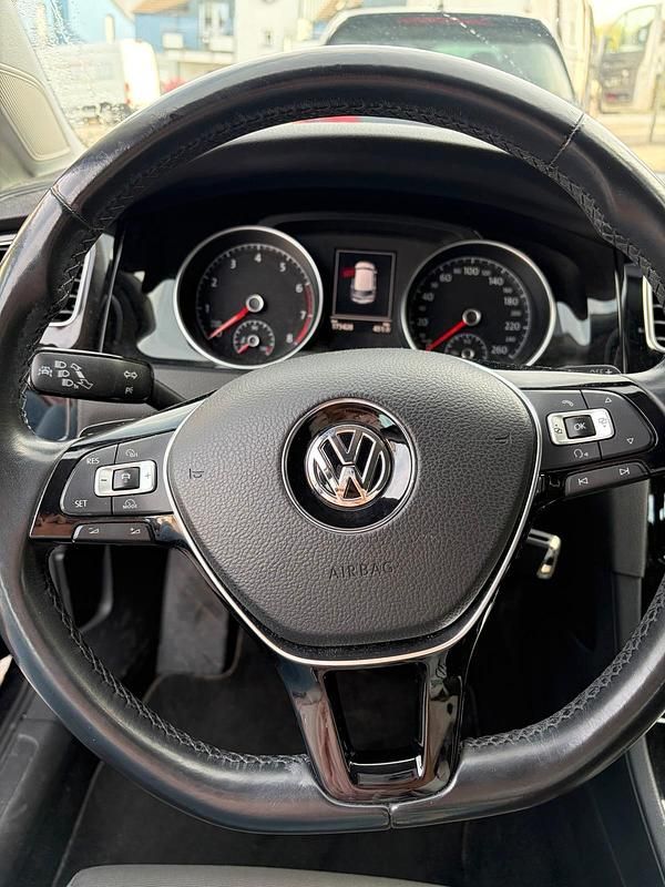 Gebraucht VW Golf VII Highline 140 PS (102 kW) 2013 Schwarz Kleinwagen