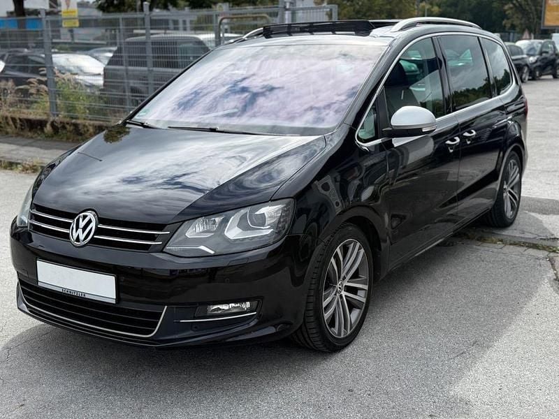 Schwarz Gebraucht 2012 VW Sharan Highline Van / Kleinbus | 14.200 € (Etwas zu teuer) - Bild 1/4