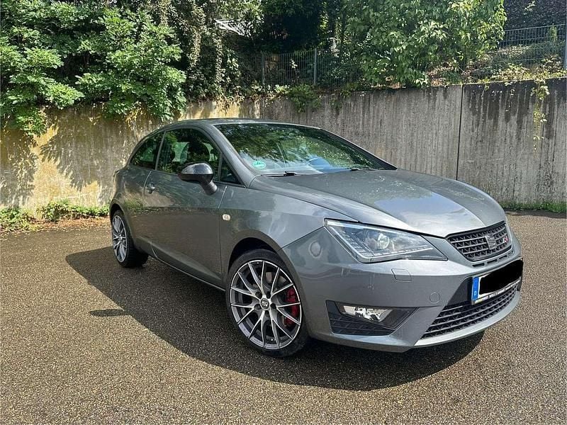 Grau Gebraucht 2016 Cupra Ibiza Limousine | 11.400 € (Fairer Preis) - Bild 1/4
