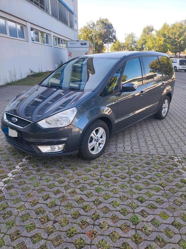 Gebraucht 2008 Ford Galaxy Titanium Van / Kleinbus | 2.600 € (Fairer Preis) - Bild 1/4