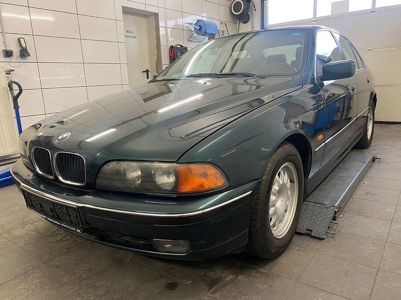 Gebraucht BMW 530 184 PS (135 kW) 1999 Grün Limousine