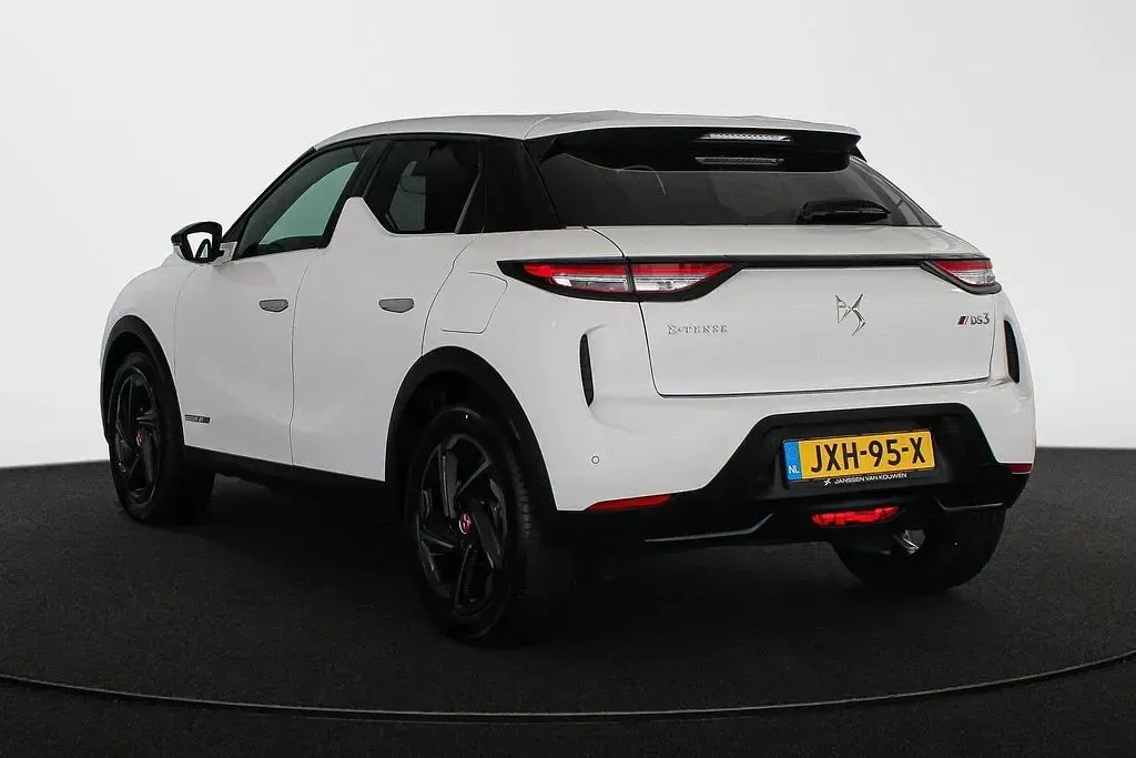Gebraucht DS Automobiles DS3 Crossback E-Tense Performance Line Plus 100 kW (136 PS) 2022 Weiß SUV